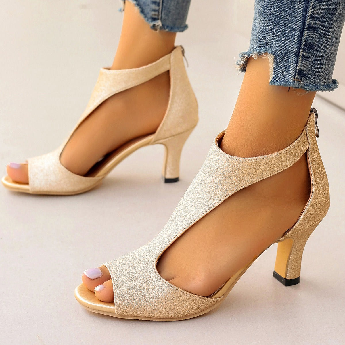 Fashionable heel